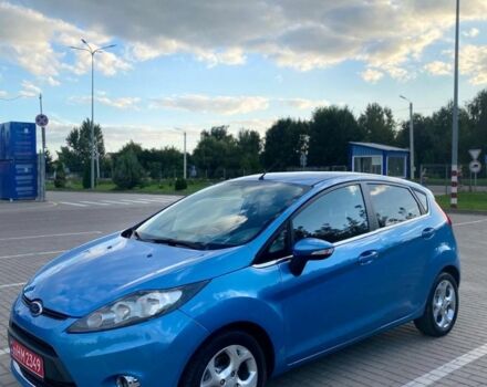 Синий Форд Фиеста, объемом двигателя 1.3 л и пробегом 230 тыс. км за 6100 $, фото 1 на Automoto.ua