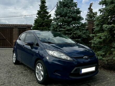 Синий Форд Фиеста, объемом двигателя 1.4 л и пробегом 240 тыс. км за 5999 $, фото 1 на Automoto.ua