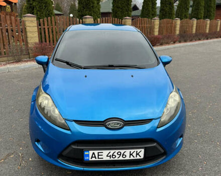 Синий Форд Фиеста, объемом двигателя 1.6 л и пробегом 240 тыс. км за 5500 $, фото 1 на Automoto.ua