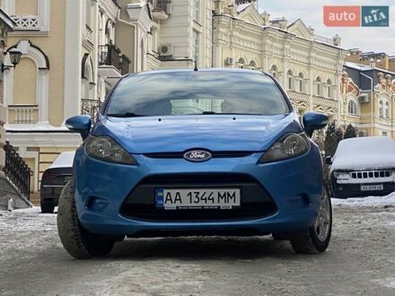 Синий Форд Фиеста, объемом двигателя 1.4 л и пробегом 176 тыс. км за 6600 $, фото 1 на Automoto.ua