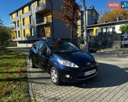 Синий Форд Фиеста, объемом двигателя 1.4 л и пробегом 254 тыс. км за 6000 $, фото 1 на Automoto.ua