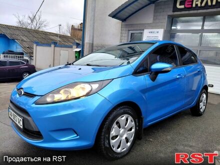Синій Форд Фієста, об'ємом двигуна 1.4 л та пробігом 112 тис. км за 7500 $, фото 1 на Automoto.ua