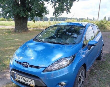 Синій Форд Фієста, об'ємом двигуна 1.4 л та пробігом 128 тис. км за 7500 $, фото 1 на Automoto.ua