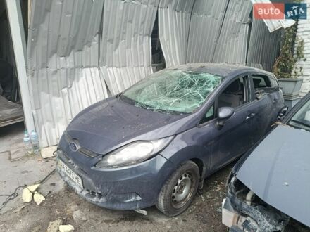 Синій Форд Фієста, об'ємом двигуна 1.25 л та пробігом 160 тис. км за 2000 $, фото 1 на Automoto.ua