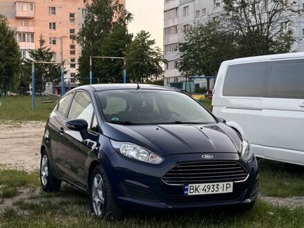 Форд Фиеста 2014 в Бердичеве на Automoto.ua Синий Форд Фиеста, объемом двигателя 1.5 л и пробегом 297 тыс. км за 6000 $, фото 1 на Automoto.ua