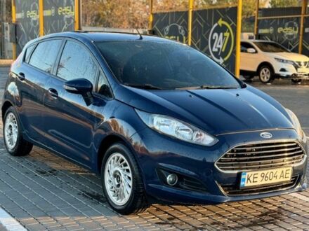Форд Фиеста 2015 в Павлограде на Automoto.ua Синий Форд Фиеста, объемом двигателя 1 л и пробегом 185 тыс. км за 6498 $, фото 1 на Automoto.ua
