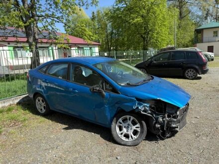 Форд Фиеста 2016 в Буче на Automoto.ua Синий Форд Фиеста, объемом двигателя 1.6 л и пробегом 185 тыс. км за 4000 $, фото 1 на Automoto.ua