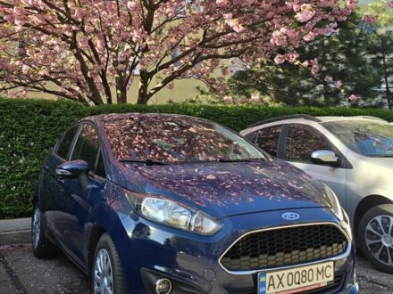 Синий Форд Фиеста, объемом двигателя 1 л и пробегом 60 тыс. км за 6311 $, фото 1 на Automoto.ua