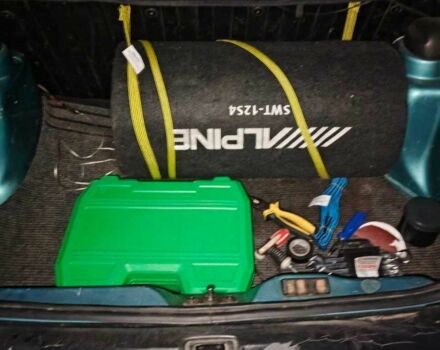 Зеленый Форд Фиеста, объемом двигателя 1.1 л и пробегом 1 тыс. км за 950 $, фото 3 на Automoto.ua