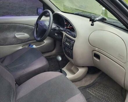 Зелений Форд Фієста, об'ємом двигуна 1.24 л та пробігом 100 тис. км за 600 $, фото 5 на Automoto.ua