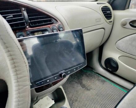 Зелений Форд Фієста, об'ємом двигуна 1.2 л та пробігом 491 тис. км за 2000 $, фото 5 на Automoto.ua