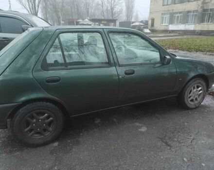 Зелений Форд Фієста, об'ємом двигуна 1.2 л та пробігом 491 тис. км за 2000 $, фото 2 на Automoto.ua