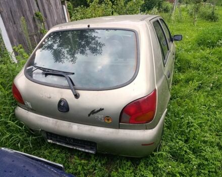 Зеленый Форд Фиеста, объемом двигателя 1.3 л и пробегом 300 тыс. км за 478 $, фото 1 на Automoto.ua