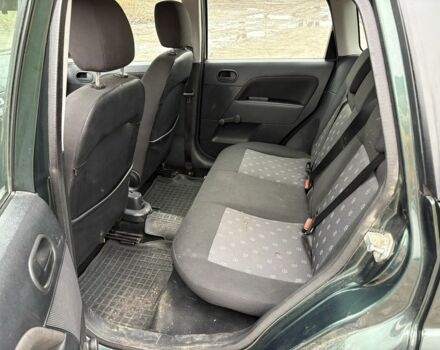 Зелений Форд Фієста, об'ємом двигуна 1.3 л та пробігом 208 тис. км за 2600 $, фото 4 на Automoto.ua