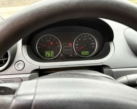 Зелений Форд Фієста, об'ємом двигуна 1.3 л та пробігом 208 тис. км за 2600 $, фото 2 на Automoto.ua