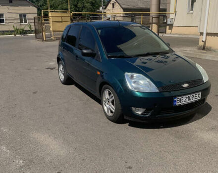 Зеленый Форд Фиеста, объемом двигателя 1.4 л и пробегом 250 тыс. км за 3550 $, фото 5 на Automoto.ua