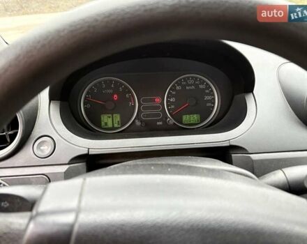 Зелений Форд Фієста, об'ємом двигуна 1.3 л та пробігом 208 тис. км за 2600 $, фото 9 на Automoto.ua