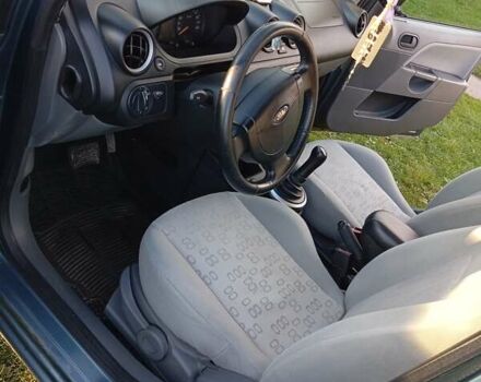 Зеленый Форд Фиеста, объемом двигателя 1.39 л и пробегом 221 тыс. км за 3300 $, фото 6 на Automoto.ua