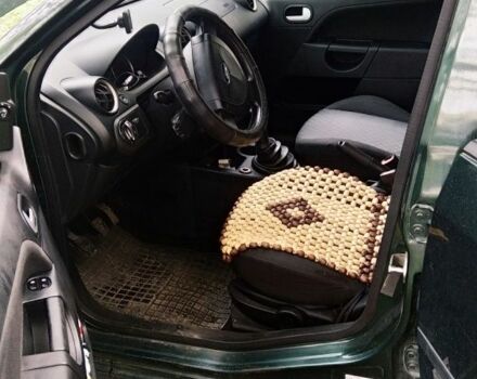 Зеленый Форд Фиеста, объемом двигателя 1.4 л и пробегом 270 тыс. км за 2500 $, фото 2 на Automoto.ua