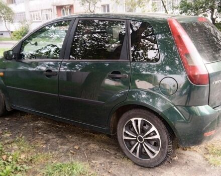 Зеленый Форд Фиеста, объемом двигателя 1.4 л и пробегом 270 тыс. км за 2500 $, фото 8 на Automoto.ua