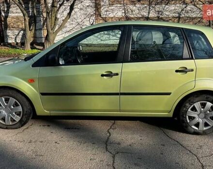 Зеленый Форд Фиеста, объемом двигателя 1.4 л и пробегом 212 тыс. км за 4000 $, фото 2 на Automoto.ua