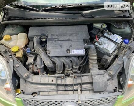 Зеленый Форд Фиеста, объемом двигателя 1.4 л и пробегом 185 тыс. км за 4800 $, фото 21 на Automoto.ua