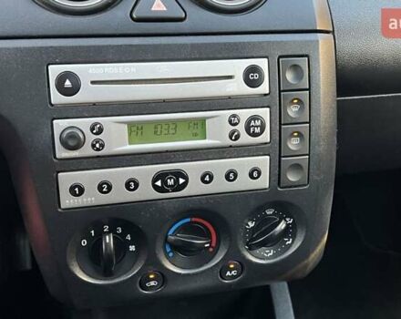 Зеленый Форд Фиеста, объемом двигателя 1.4 л и пробегом 211 тыс. км за 4850 $, фото 27 на Automoto.ua