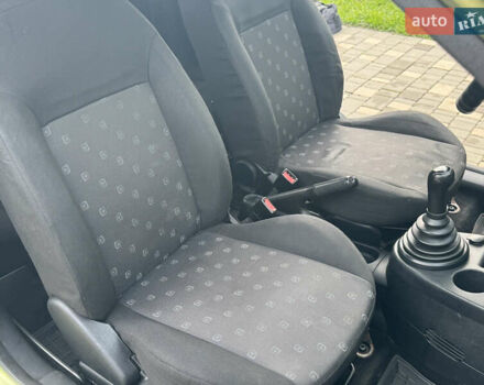 Зеленый Форд Фиеста, объемом двигателя 1.3 л и пробегом 247 тыс. км за 2900 $, фото 23 на Automoto.ua