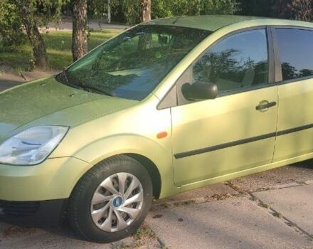 Зеленый Форд Фиеста, объемом двигателя 1.3 л и пробегом 330 тыс. км за 3300 $, фото 2 на Automoto.ua
