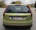 Зеленый Форд Фиеста, объемом двигателя 1.3 л и пробегом 185 тыс. км за 3200 $, фото 9 на Automoto.ua