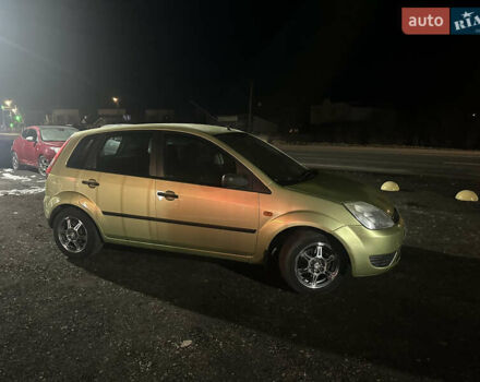 Зеленый Форд Фиеста, объемом двигателя 1.3 л и пробегом 170 тыс. км за 3250 $, фото 37 на Automoto.ua