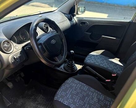 Зелений Форд Фієста, об'ємом двигуна 1.3 л та пробігом 190 тис. км за 3450 $, фото 3 на Automoto.ua