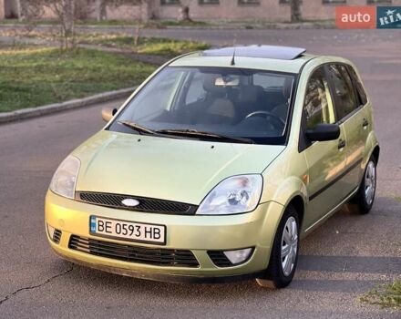 Зеленый Форд Фиеста, объемом двигателя 1.4 л и пробегом 211 тыс. км за 4850 $, фото 1 на Automoto.ua