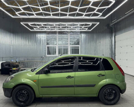 Зелений Форд Фієста, об'ємом двигуна 1.4 л та пробігом 300 тис. км за 2550 $, фото 1 на Automoto.ua