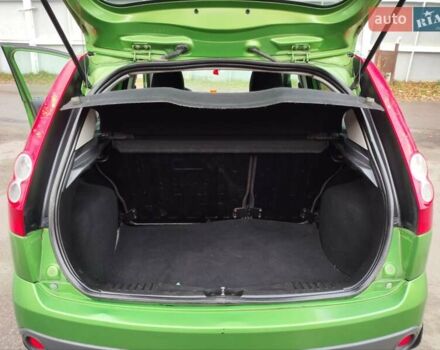 Зелений Форд Фієста, об'ємом двигуна 1.4 л та пробігом 165 тис. км за 4200 $, фото 29 на Automoto.ua