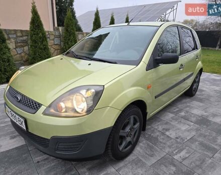 Зеленый Форд Фиеста, объемом двигателя 1.4 л и пробегом 213 тыс. км за 3800 $, фото 8 на Automoto.ua