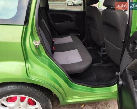 Зелений Форд Фієста, об'ємом двигуна 1.4 л та пробігом 165 тис. км за 4200 $, фото 17 на Automoto.ua