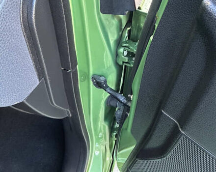 Зелений Форд Фієста, об'ємом двигуна 1.3 л та пробігом 174 тис. км за 3850 $, фото 60 на Automoto.ua