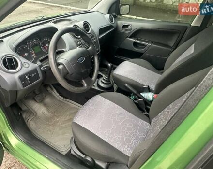 Зеленый Форд Фиеста, объемом двигателя 1.4 л и пробегом 125 тыс. км за 4999 $, фото 39 на Automoto.ua