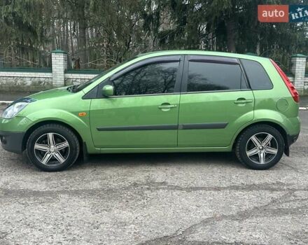 Зеленый Форд Фиеста, объемом двигателя 1.4 л и пробегом 125 тыс. км за 4999 $, фото 57 на Automoto.ua