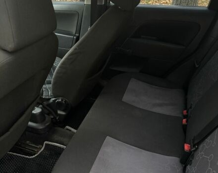 Зелений Форд Фієста, об'ємом двигуна 1.4 л та пробігом 300 тис. км за 3000 $, фото 7 на Automoto.ua