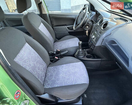 Зелений Форд Фієста, об'ємом двигуна 1.3 л та пробігом 174 тис. км за 3850 $, фото 54 на Automoto.ua