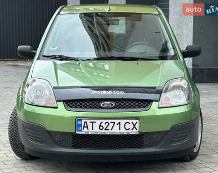 Зелений Форд Фієста, об'ємом двигуна 1.3 л та пробігом 174 тис. км за 3850 $, фото 2 на Automoto.ua