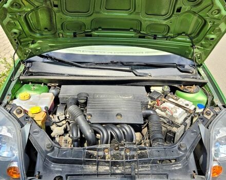 Форд Фиеста 2006 в Днепре (Днепропетровске) на Automoto.ua Зеленый Форд Фиеста, объемом двигателя 1.4 л и пробегом 190 тыс. км за 3950 $, фото 7 на Automoto.ua