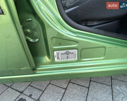 Зелений Форд Фієста, об'ємом двигуна 1.3 л та пробігом 174 тис. км за 3850 $, фото 58 на Automoto.ua