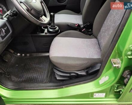Зелений Форд Фієста, об'ємом двигуна 1.4 л та пробігом 165 тис. км за 4200 $, фото 32 на Automoto.ua