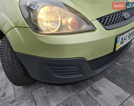 Зеленый Форд Фиеста, объемом двигателя 1.4 л и пробегом 213 тыс. км за 3800 $, фото 51 на Automoto.ua