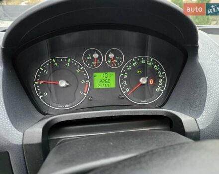 Зеленый Форд Фиеста, объемом двигателя 1.4 л и пробегом 213 тыс. км за 3800 $, фото 13 на Automoto.ua