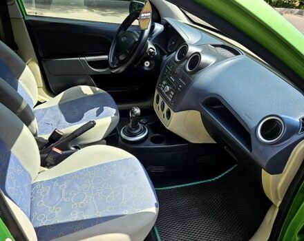 Форд Фиеста 2006 в Днепре (Днепропетровске) на Automoto.ua Зеленый Форд Фиеста, объемом двигателя 1.4 л и пробегом 190 тыс. км за 3950 $, фото 12 на Automoto.ua