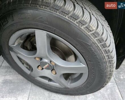 Зеленый Форд Фиеста, объемом двигателя 1.4 л и пробегом 213 тыс. км за 3800 $, фото 35 на Automoto.ua